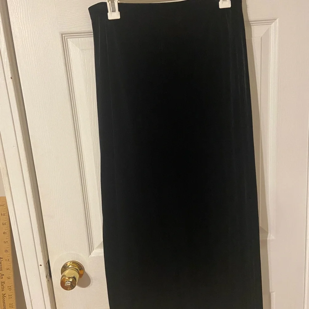 Notations Size Medium Elegant Black Velvet Skirt